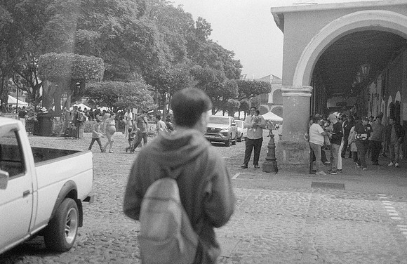26 Iván Ortíz - Fortepan 100 por Arca Film Lab (Diciembre 2024) - Rollo 0527