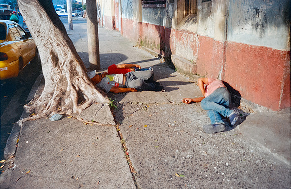 20 Ronald Hernández - Kodak Ultamax 400 por Arca Film Lab (Septiembre 2024) - Rollo 0329