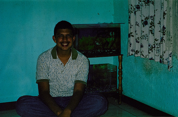 21 Caleb Rodríguez - Kodak Gold 100 por Arca Film Lab (Enero 2025) - Rollo 0577