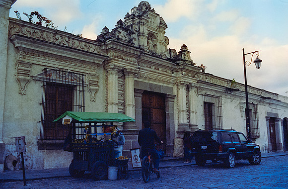19 Fritz Pinnow - Cinestill 800T por Arca Film Lab (Diciembre 2024) - Rollo 0547