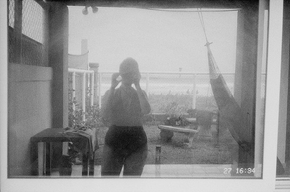 35 Elena Campos - Ilford HP5+ 400 por Arca Film Lab (Junio 2025) - Rollo 1114