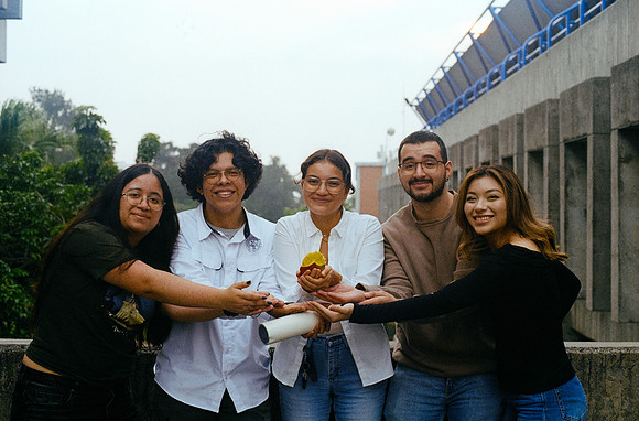 03 Adrián Cajax - Fujifilm 400 por Arca Film Lab (Abril 2025) - Rollo 0988