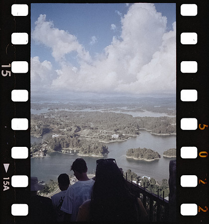 19 David Santiago - Cinestill 50D por Arca Film Lab (Febrero 2025) - Rollo 0704