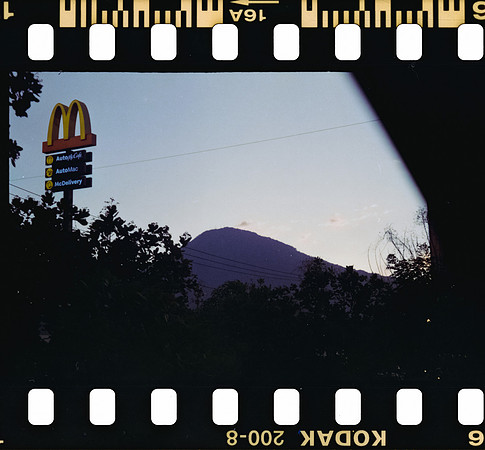 16 Rodrigo Gonzalez - Kodacolor 200 por Arca Film Lab (Junio 2025) - Rollo 1117