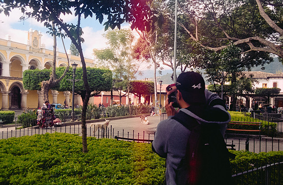 04 Ronald Ottoniel - Cinestill 400D por Arca Film Lab (Febrero 2025) - Rollo 0759