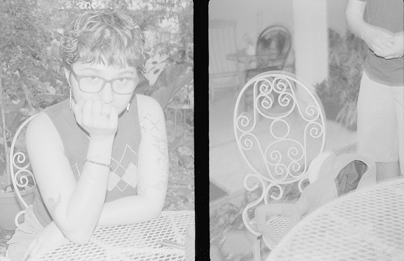 28 Natalia Mendoza - Kentmere Pan 400 por Arca Film Lab (Enero 2025) - Rollo 0696
