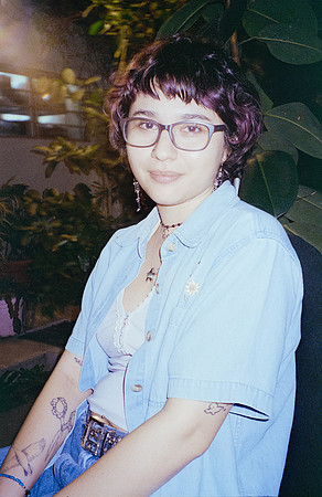 21 Mariana Cabrera - Fujifilm 400 por Arca Film Lab (Enero 2025) - Rollo 0568