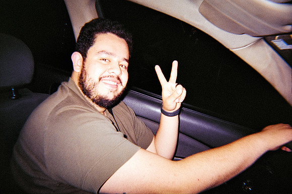 28 Andrea Osorio - Kodak Gold 200 por Arca Film Lab (Enero 2025) - Rollo 0638