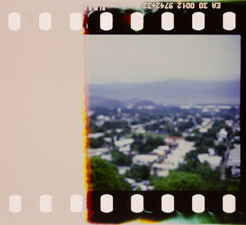 01 Fritz Pinnow-Kawas - Kodak Ektachrome 100 por Arca Film Lab (Julio 2024) - Rollo 0203