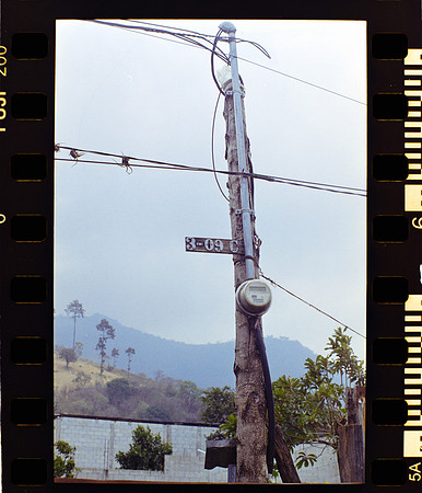 06 Ronald Ottoniel - Fujifilm 200 por Arca Film Lab (Mayo 2024) - Rollo 0089