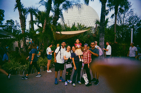 26 Mario González - Fujifilm 400 por Arca Film Lab (Febrero 2025) - Rollo 0883