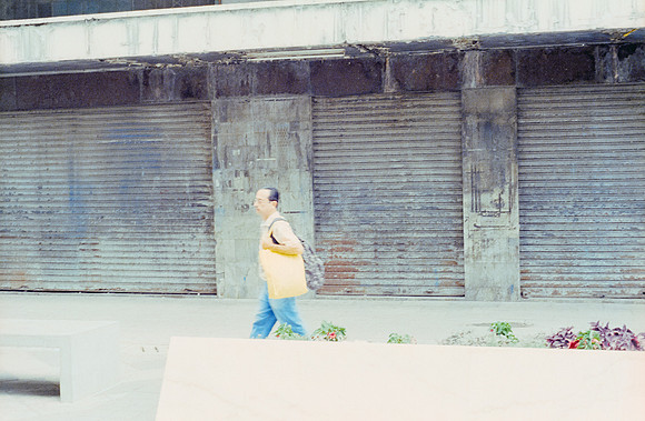36 Emerson Quintanilla - Kodak Ultramax 400 por Arca Film Lab (Abril 2025) - Rollo 0906