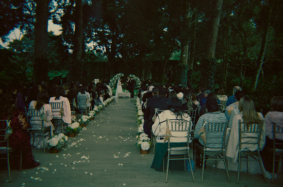 09 Boda Guille y Adriana por Fabriccio Díaz - Cinestill 800T - Arca Film Lab