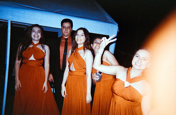 02 Rodrigo Flores - Fujifilm 400 por Arca Film Lab (Junio 2024) - Rollo 0097