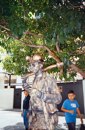 30 Daniela Saavedra - Fujifilm 400 - Arca Film Lab (Septiembre 2024) - Rollo 0340
