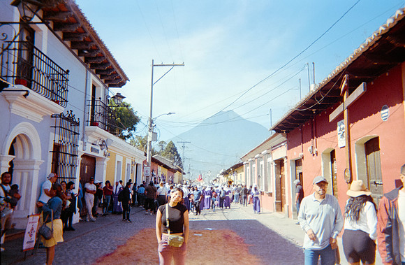 07 Diana Roca - Fujifilm 400 por Arca Film Lab (Mayo 2025) - Rollo 1053