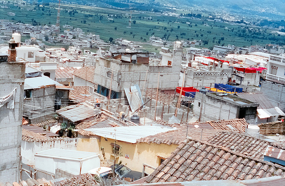 16 Ronald Ottoniel - Cinestill 400D por Arca Film Lab (Septiembre 2024) - Rollo 0325