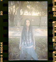 19 Shirley Brakiti - Kodak Gold 200 por Arca Film Lab (Julio 2024) - Rollo 0185
