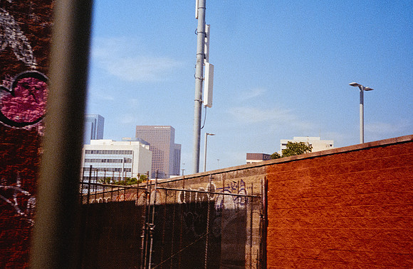 25 Mauricio Salguero - Lomography 400 por Arca Film Lab (Enero 2025) - Rollo 0563