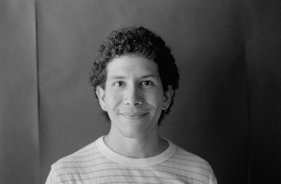 11 Mariana Cabrera - Kentmere Pan 400 por Arca Film Lab (Junio 2025) - Rollo 1130