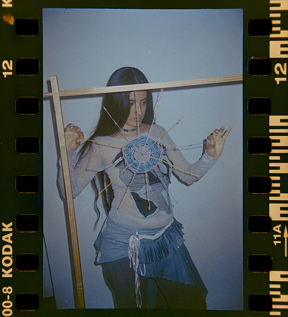 11 Shirley Brakiti - Kodak Gold 200 por Arca Film Lab (Julio 2024) - Rollo 0186