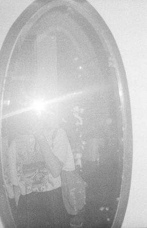28 Desirée Argueta - Kentmere Pan 400 por Arca Film Lab (Enero 2025) - Rollo 0572