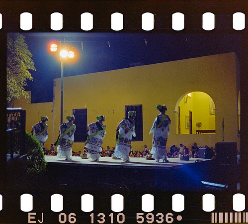 24 Yasemin Tocpan - Cyberpunk 640Tpor Arca Film Lab (Octubre 2024) - Rollo 0393