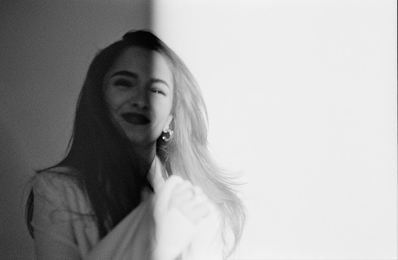 16 Javier Anleu - Ilford XP2 400 por Arca Film Lab (Mayo 2025) - Rollo 1032