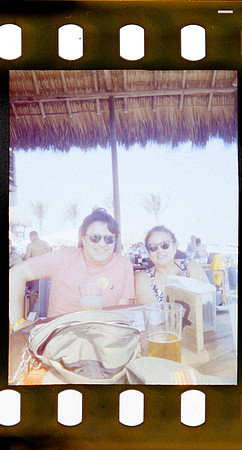 17 Ana Laura Chacón - Amber D400 por Arca Film Lab (Agosto 2024) - Rollo 0247