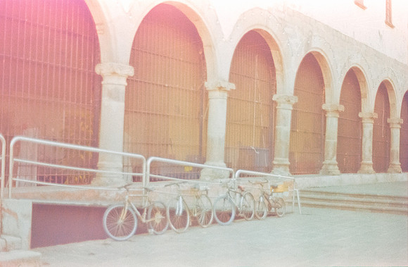 10 Juan Quintero - Kodacolor 200 por Arca Film Lab (Mayo 2025) - Rollo 1084