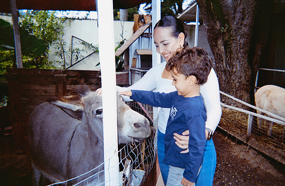 12 Adriana González - Fujifilm 400 por Arca Film Lab (Mayo 2025) - Rollo 1021