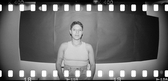 09 Mauricio Salguero - Kentmere Pan 400 por Arca Film Lab (Junio 2025) - Rollo 1128