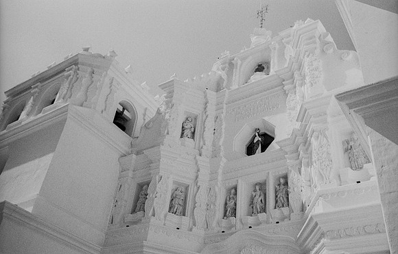 19 Mónica Minondo - Kodak TMAX 400 por Arca Film Lab (Febrero 2025) - Rollo 0742