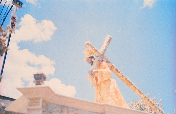 07 Javier Anleu - Fujifilm 400 por Arca Film Lab (Mayo 2025) - Rollo 0993