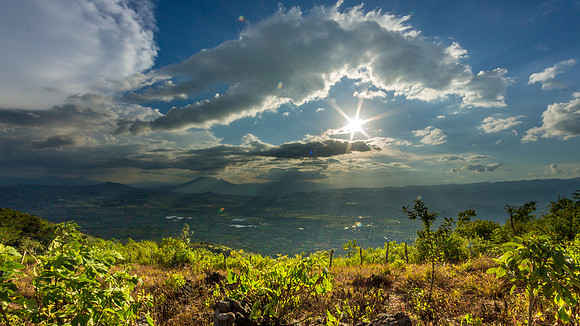 Atardecer con volcán Suchitán