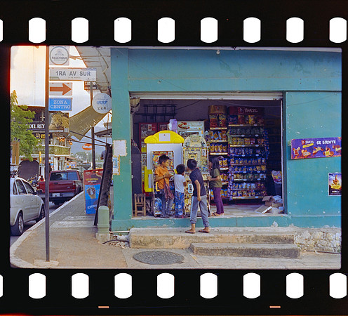 10 Yasemin Tocpan - Cyberpunk 640Tpor Arca Film Lab (Octubre 2024) - Rollo 0393