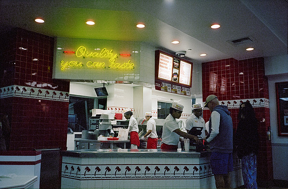 32 Paulo Contreras - Cinestill 800T - Arca Film Lab - Rollo 0613