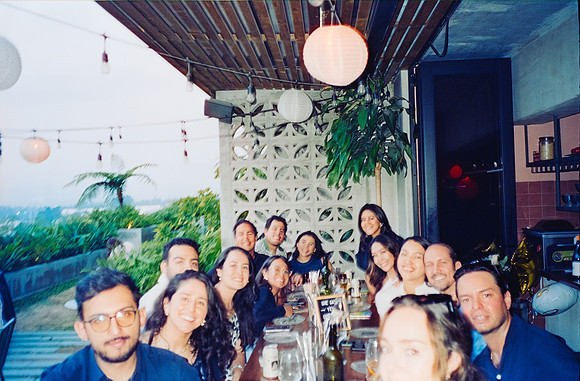 07 Jazmine Sousa - Cinestill 800T por Arca Film Lab (Abril 2025) - Rollo 0971