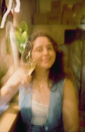 13 Jazmine Sousa - Kodak Gold 200 por Arca Film Lab (Marzo 2025) - Rollo 0847