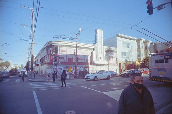 25 Rafael Ortíz - Fujifilm 400 por Arca Film Lab (Diciembre 2024) - Rollo 0521
