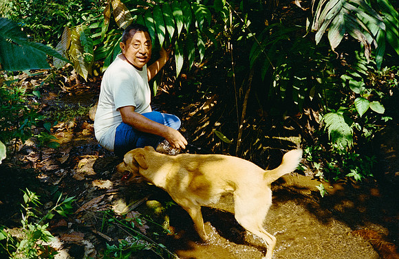 15 Pablo Marroquín - Fujifilm 400 por Arca Film Lab (Marzo 2025) - Rollo 0842