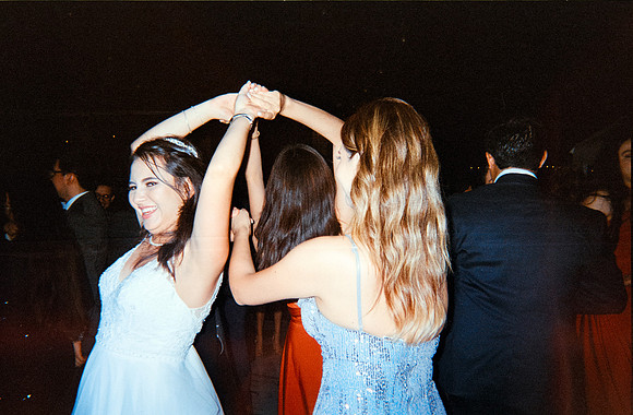 18 Rodrigo Flores - Fujifilm 400 por Arca Film Lab (Junio 2024) - Rollo 0102