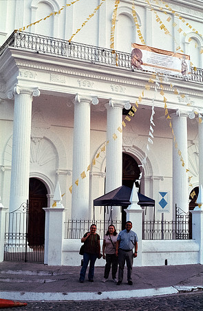 02 Alejandro Anzueto - Kodacolor 200 por Arca Film Lab (Julio 2024) - Rollo 0148
