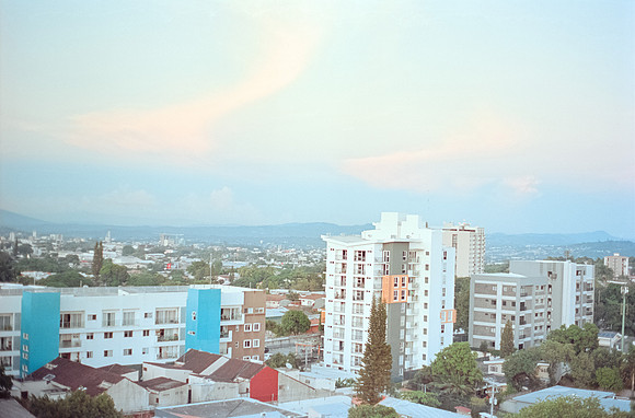 31 Erick Sandoval - Kodak Portra 160 por Arca Film Lab (Octubre 2024) - Rollo 0352 SB
