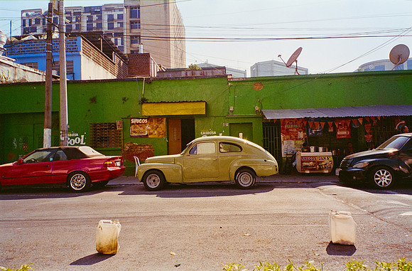 27 Ernesto Ábrego - Kodak Ultramax 400 por Arca Film Lab (Mayo 2025) - Rollo 1081
