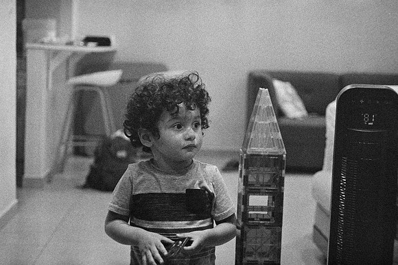 20 Carlos Castro - Ilford HP5+ 400 por Arca Film Lab (Septiembre 2024) - Rollo 0345