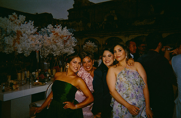 27 María José Matute - Fujifilm 400 por Arca Film Lab (Mayo 2025) - Rollo 1028