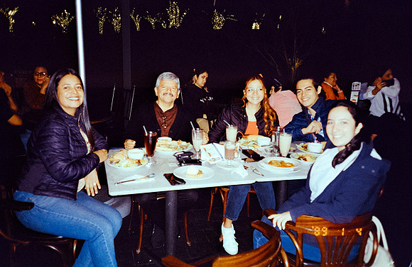 08 Pablo Marroquín - Fujifilm 200 por Arca Film Lab (Junio 2024) - Rollo 0098