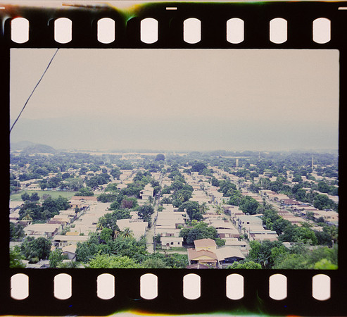 03 Fritz Pinnow-Kawas - Kodak Ektachrome 100 por Arca Film Lab (Julio 2024) - Rollo 0203