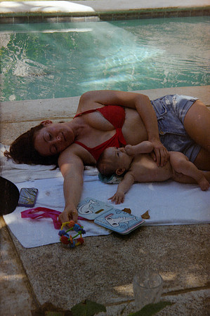 04 Constanza Close - Kodak Gold 200 por Arca Film Lab (Mayo 2024) - Rollo 0063